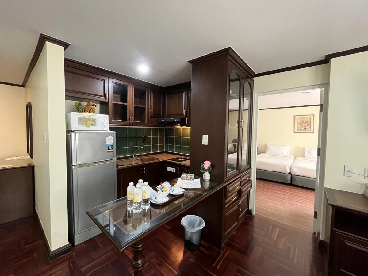 Yellow Ribbon Hills Boutique Suites Banguecoque Exterior foto