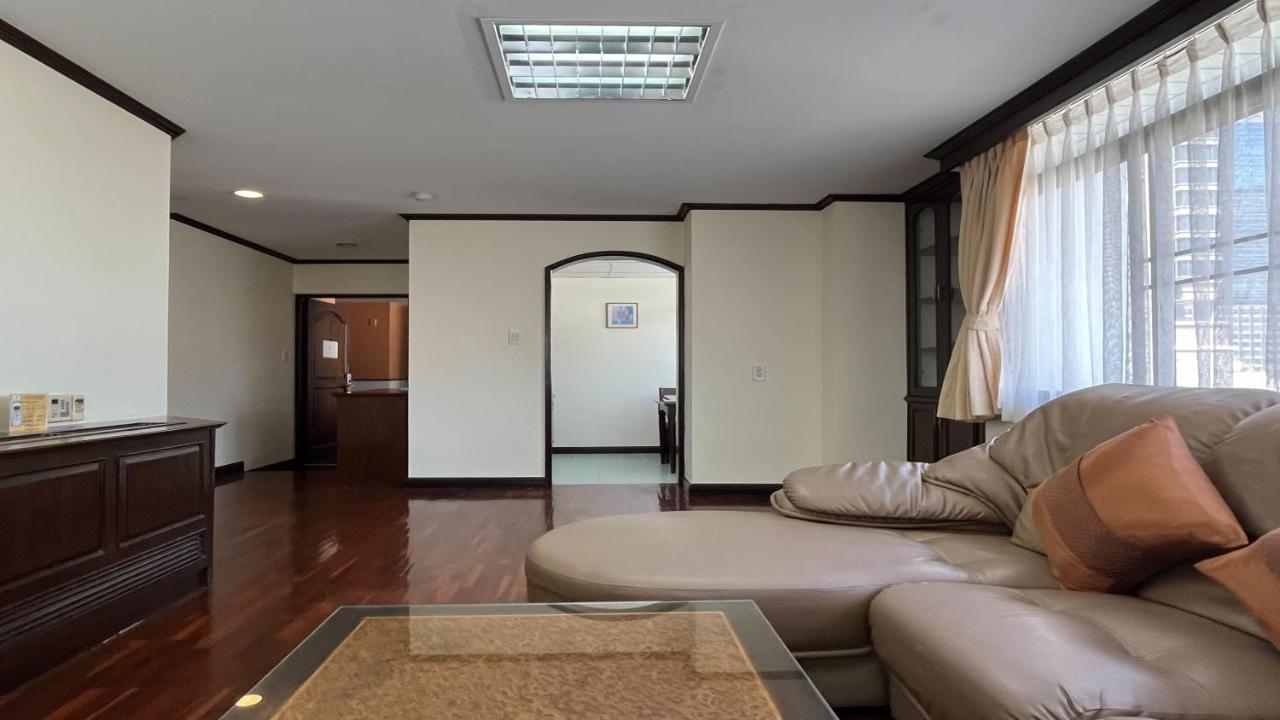Yellow Ribbon Hills Boutique Suites Banguecoque Exterior foto